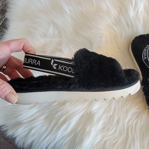 UGG Koolaburra by UGG Fuzz'n Girls' Slide Sandals 1 - Picture 4 of 6